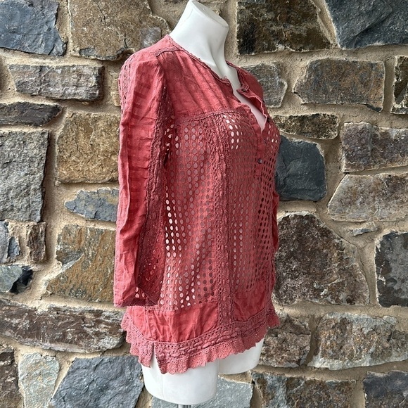 Sundance Terracotta pink eyelet popover blouse top Size Large - Picture 5 of 7